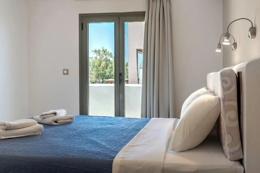 OMIROS HOTEL
