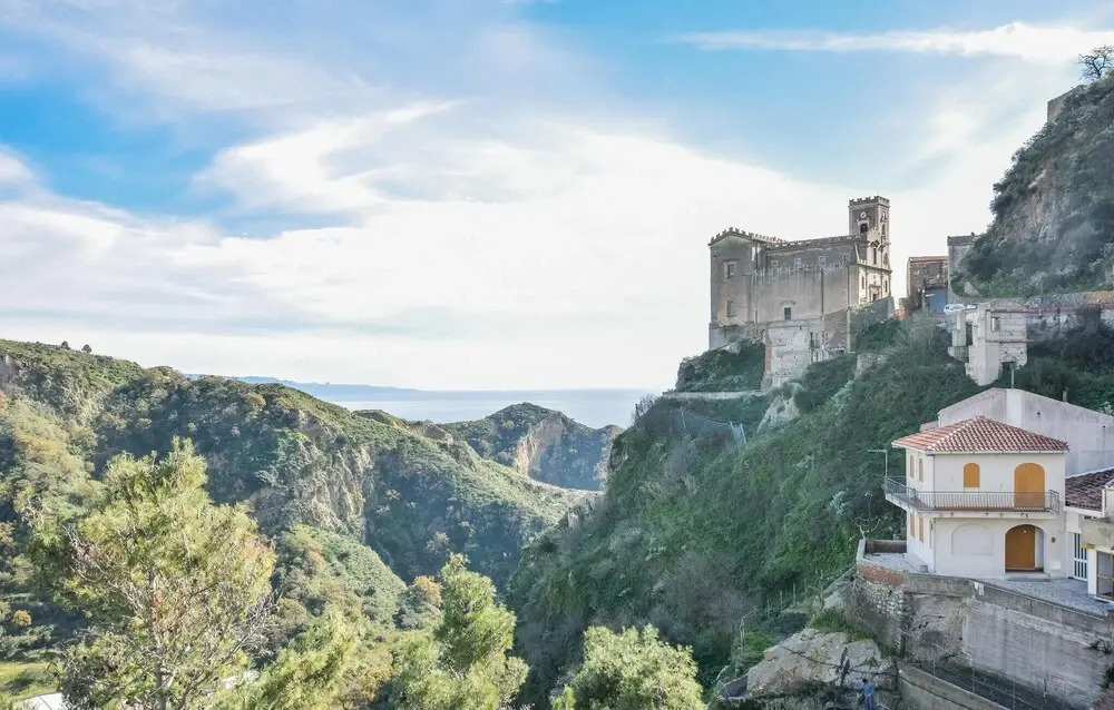 Amazing Home in Savoca With Wifi and 2 Bedrooms