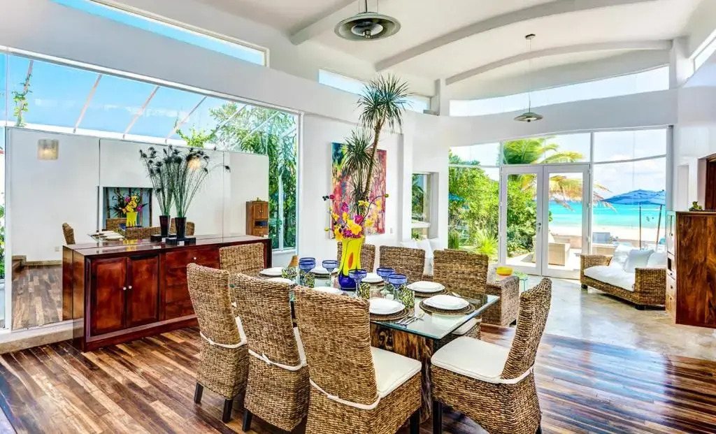 Playacar Villa Sleeps 8 with Pool and Air Con