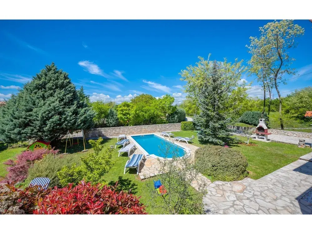 Luxury Holiday House With Private Pool and Large Garden, Near Rabac