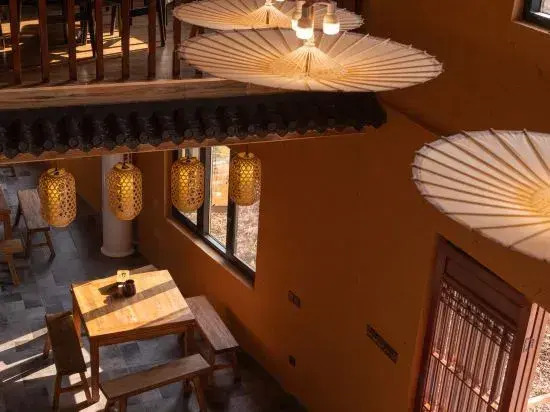 Longmen Inn (Moon Moon Bay Scenic Area Branch)