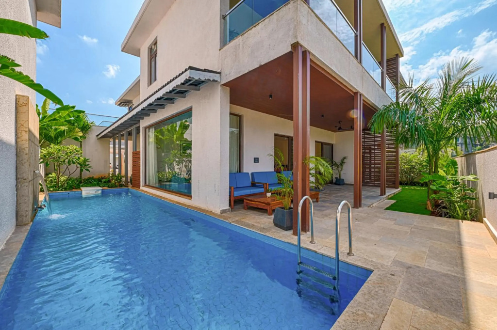 Melhor Stays Villa - L-M102 Luxurious 4BHK villa with private pool, Anjuna