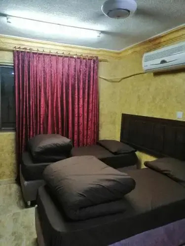 Aqaba Roza