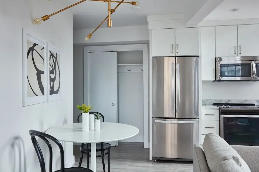 Bi-level 1BR in Downtown Crossing by Sonder