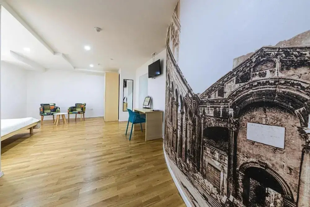 Split City Rooms