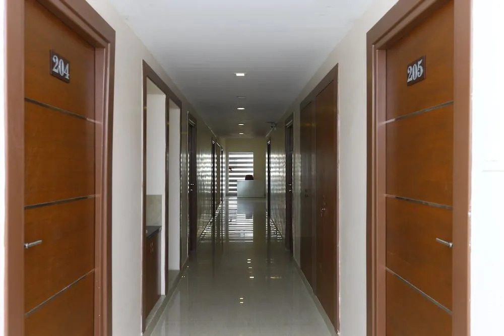 Oyo 40876 Sri Kamadhenu Residency