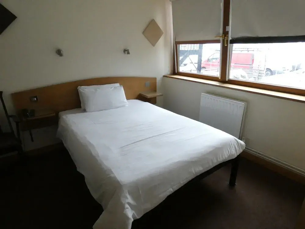 Hounslow Central Hotel