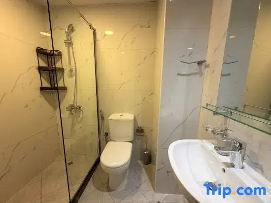 Premium Stay in SBK Dubai - Female Only