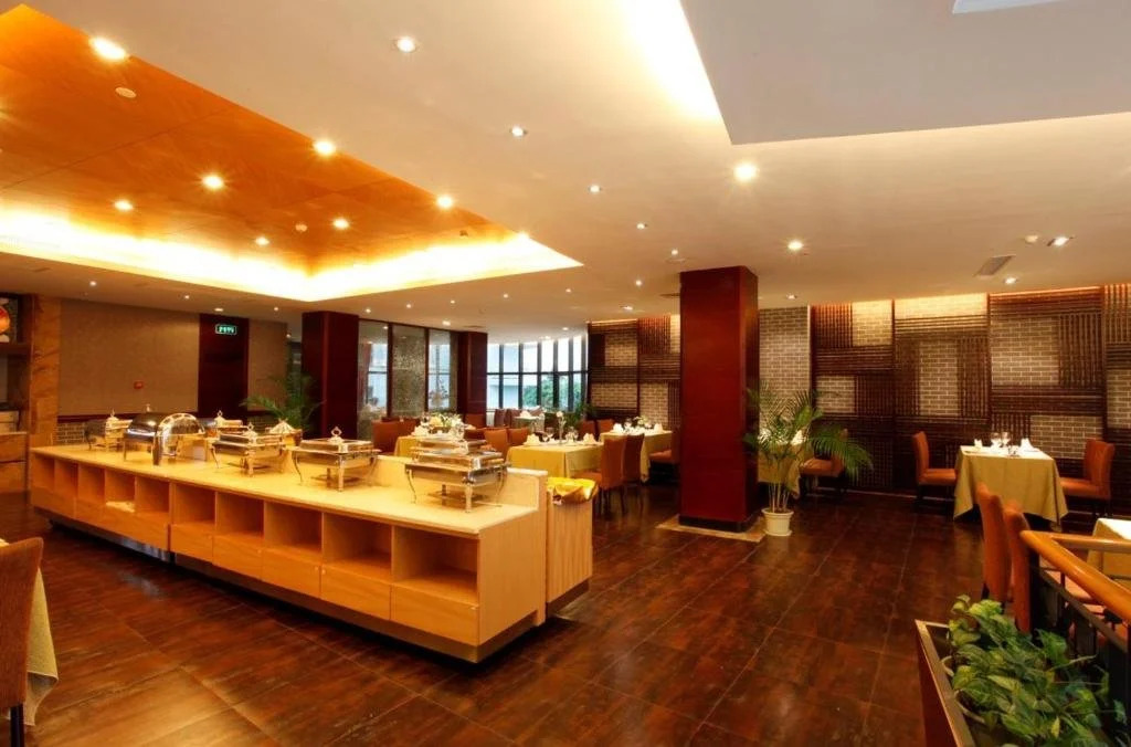 Red Forest Hotel Hepu