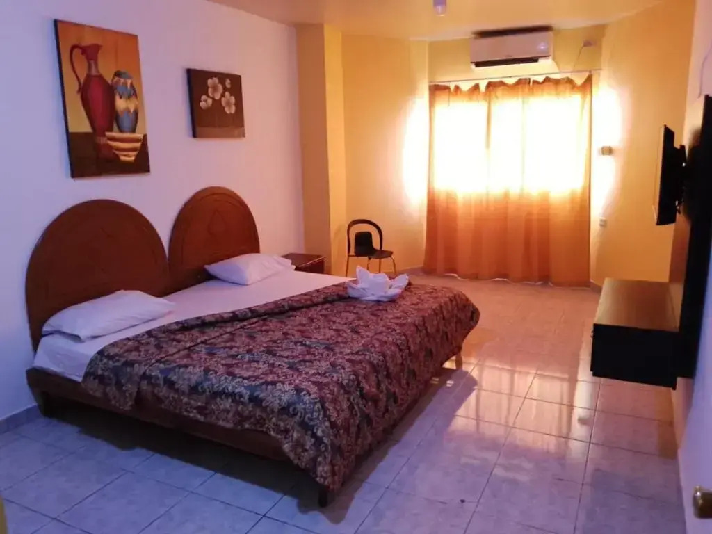 Olmedo Plaza Hotel