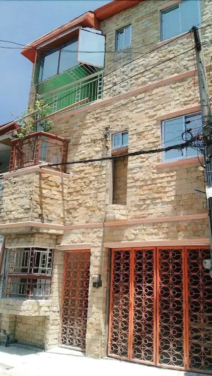 Garces Budget Apartelle