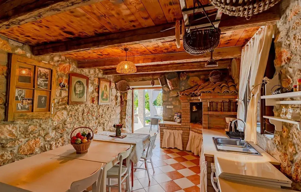Holiday Home Ston With A Fireplace 388