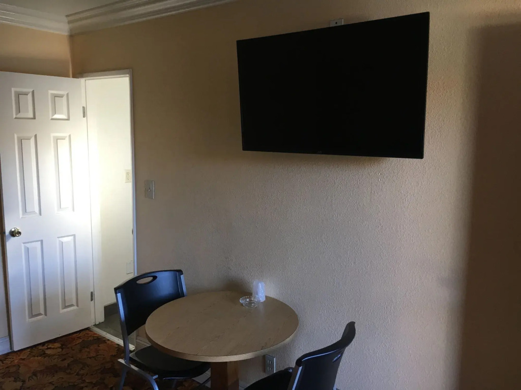Satellite Motel, Los Angeles - LAX
