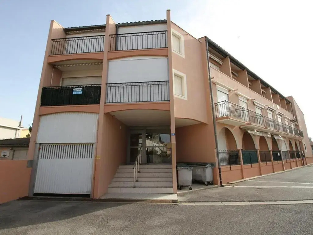 Appartement Balaruc-les-Bains, 1 pièce, 2 personnes - FR-1-553-100