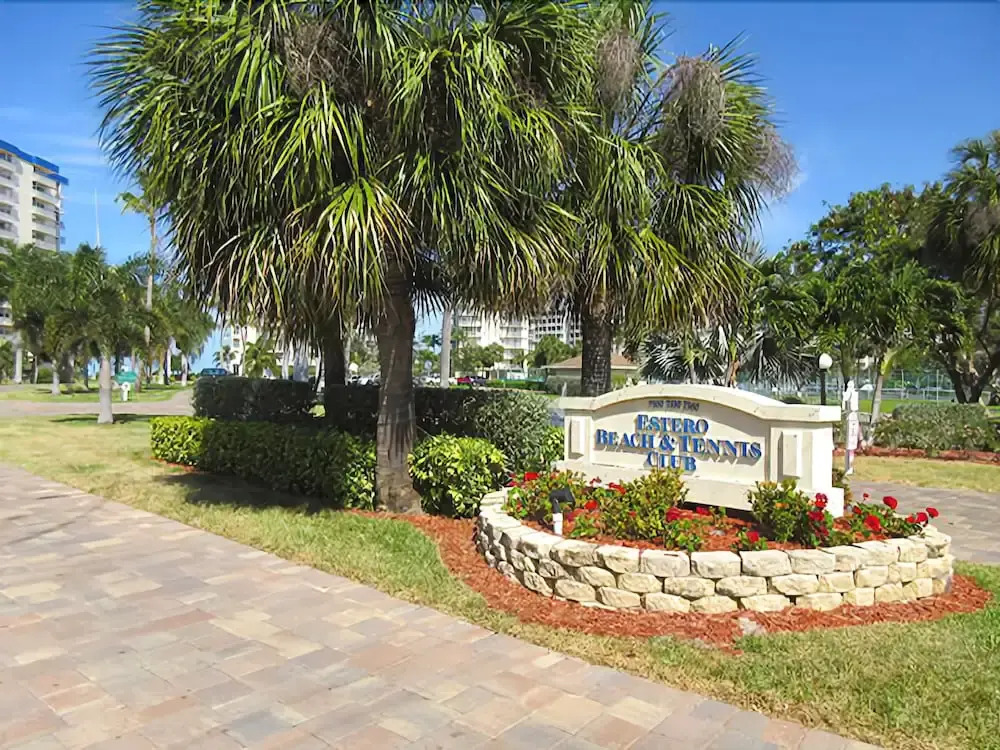 Estero Beach & Tennis 307a 1 Bedroom Condo