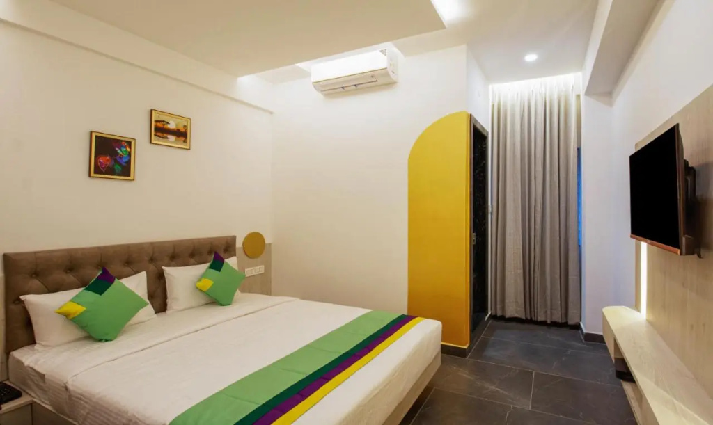 Itsy Hotels Silver Keys