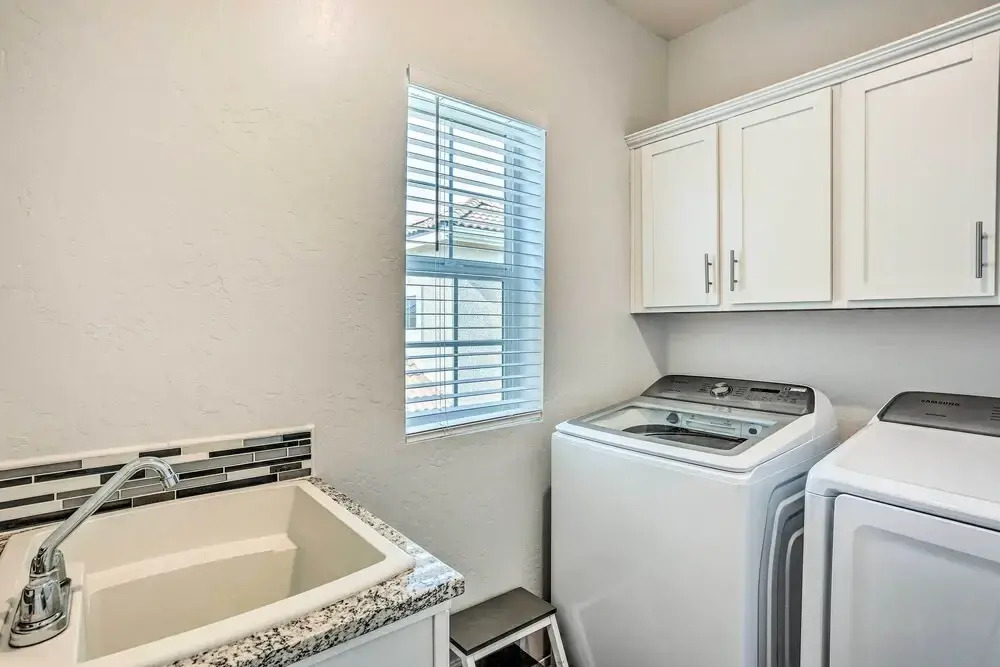 Fresno Home w/ Grill - 9 Mi to Downtown