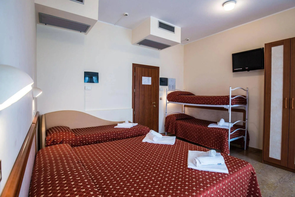 Hotel Harmony
