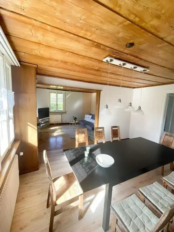 NEB-THUN LODGE`s Seehaus 1 Gwatt