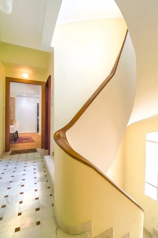 Hidden Gem 2 Bedroom near City Center