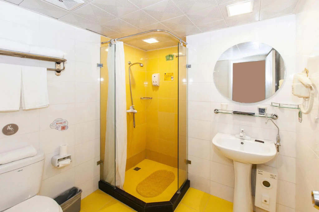 Home Inn (Guangzhou Jiefang Middle Road Gongyuanqian Metro Station)