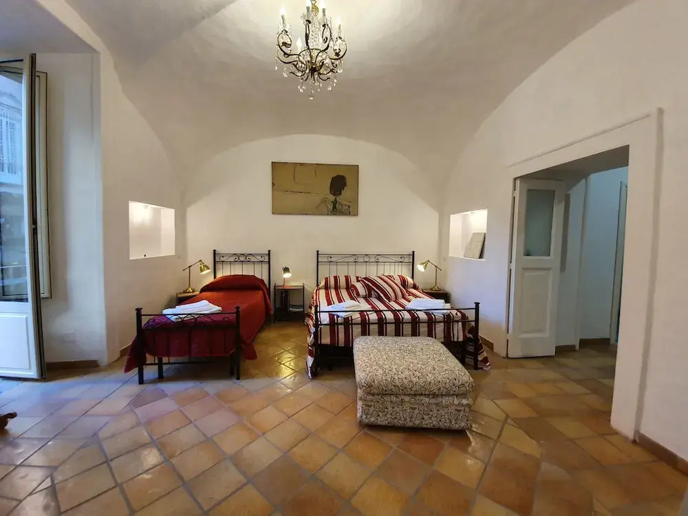 The Spanish Palace, Suites, Rooms, Apartments & Terraces
