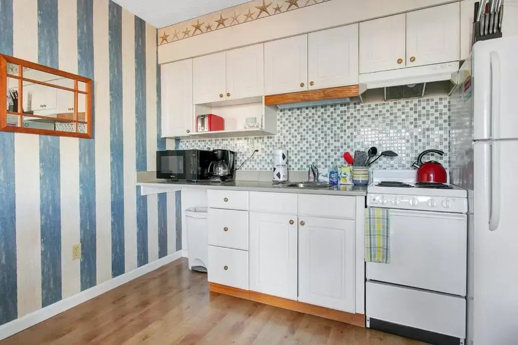 Five Palms Suite 110 - Daily - Weekly - Monthly