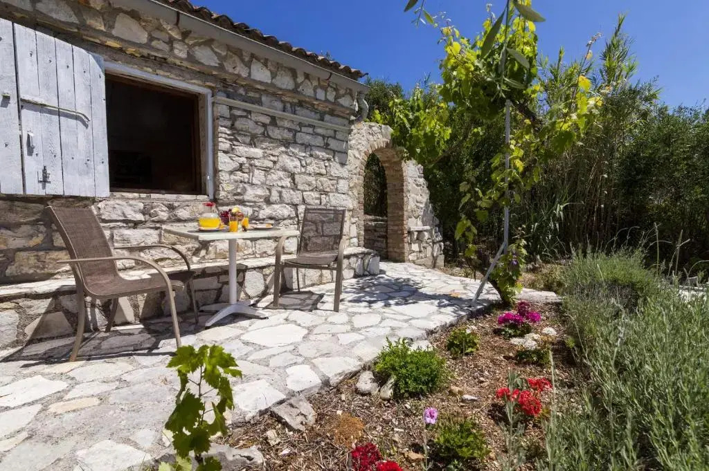 Scirocco & Folitsa Villas