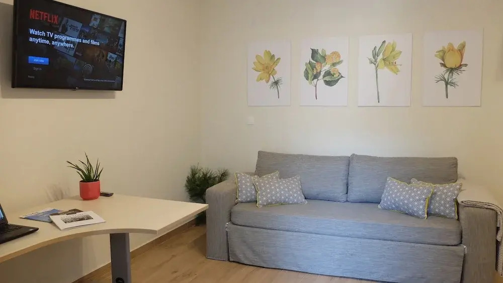 Elata Apartments