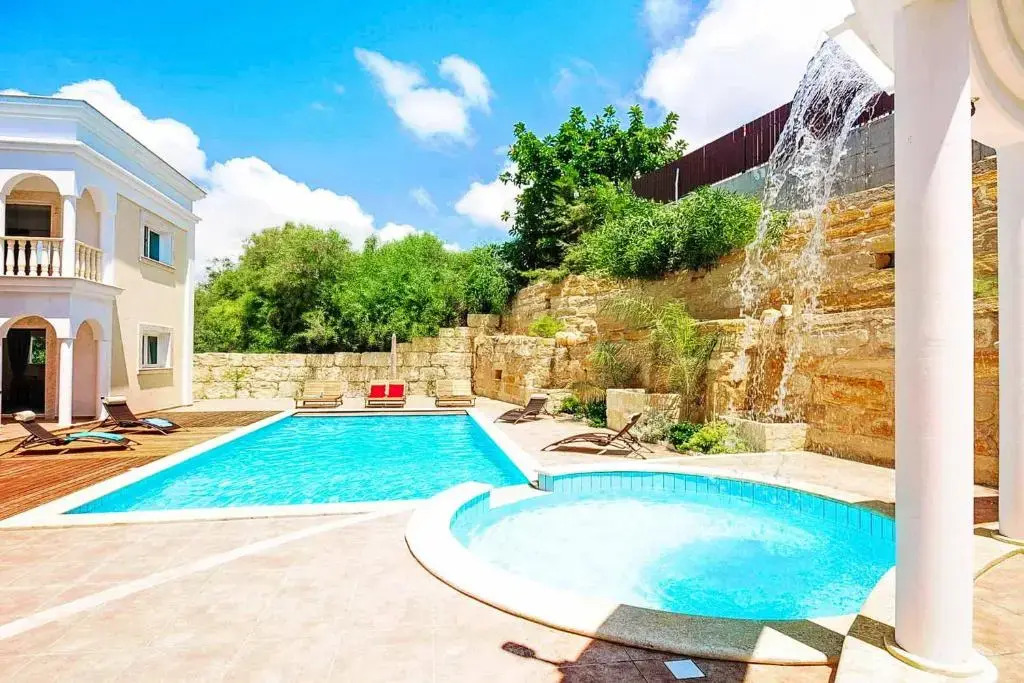 Mansion View
