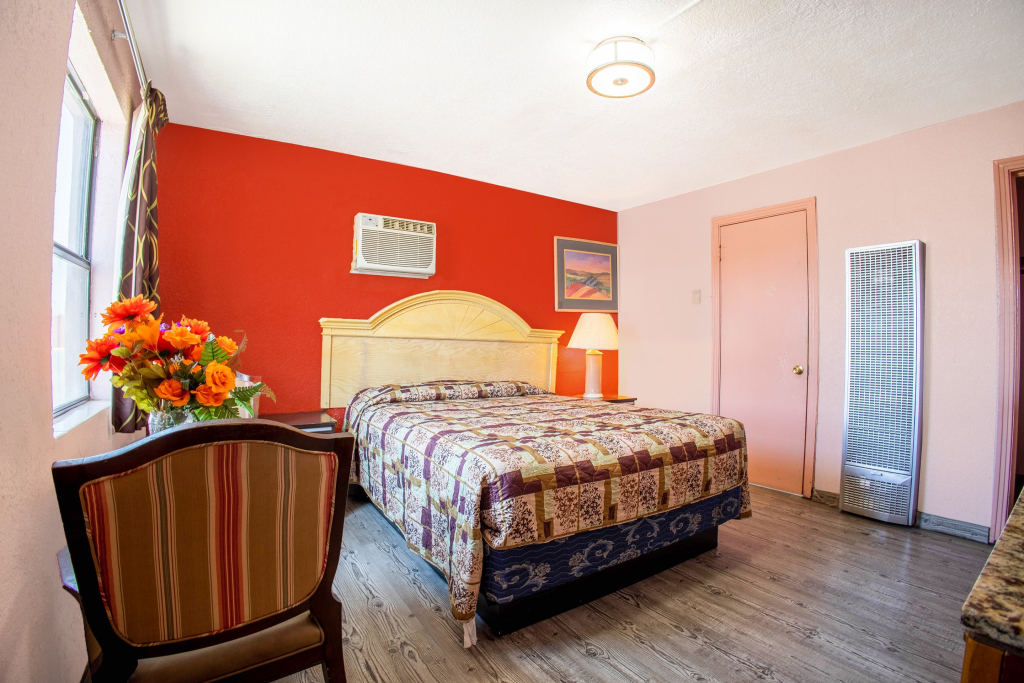 Sands Motel By OYO El Paso near Airport