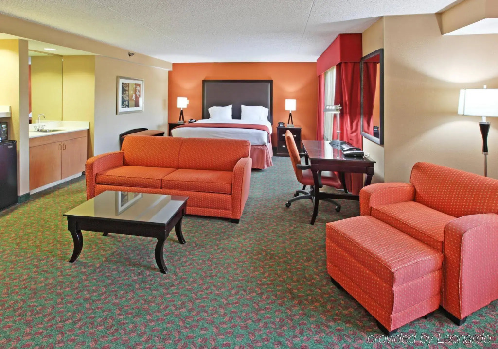 Country Inn & Suites by Radisson, Tyler University Area
