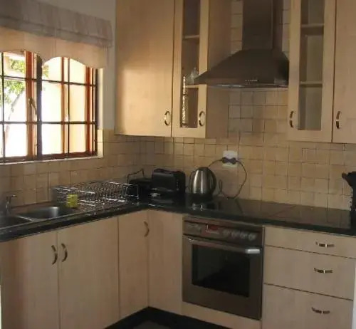 4 On Sengwe Place