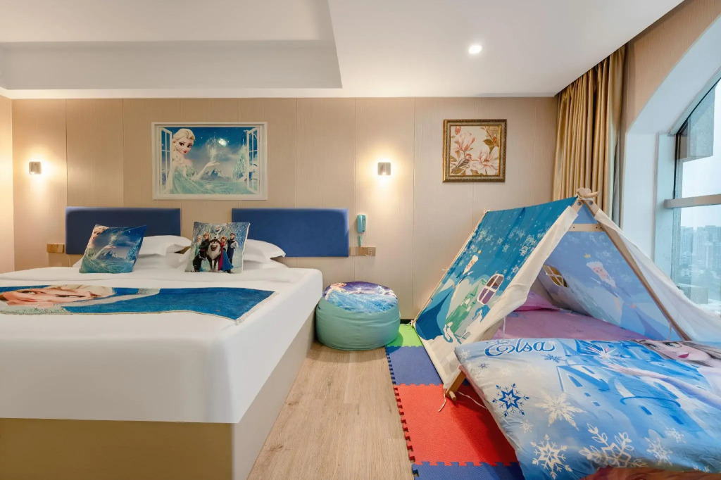 Green Island Holiday Hotel