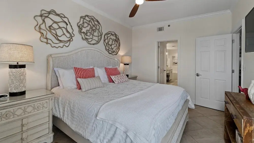 The Enclave #1006 by Southern Vacation Rentals