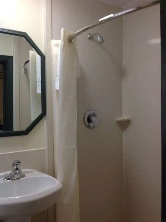 Budget Inn