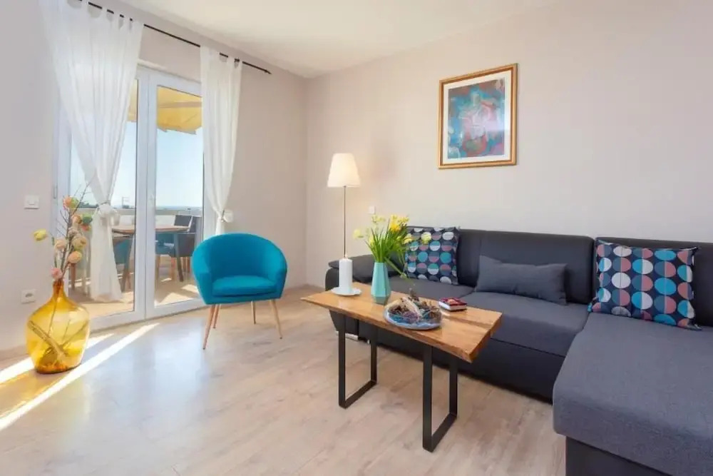 Peaceful Apartment With Beautiful View