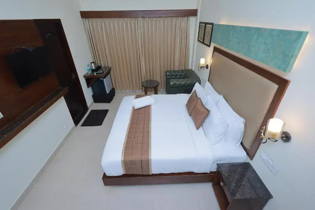 Hotel Comorin Grand