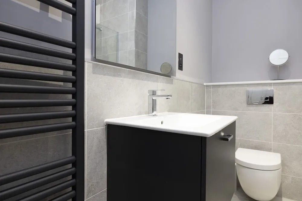 JOIVY Luxurious 2 Br Apt On Notable George Street