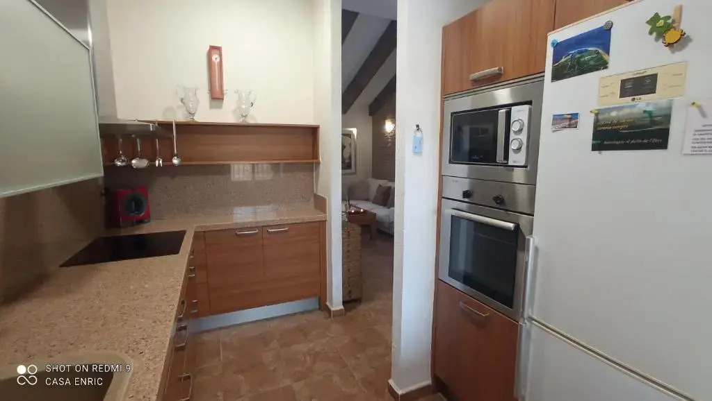 Casa Enric , con zona infantil, piscina y parking privado