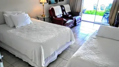 Boca Ciega Bay Apartment