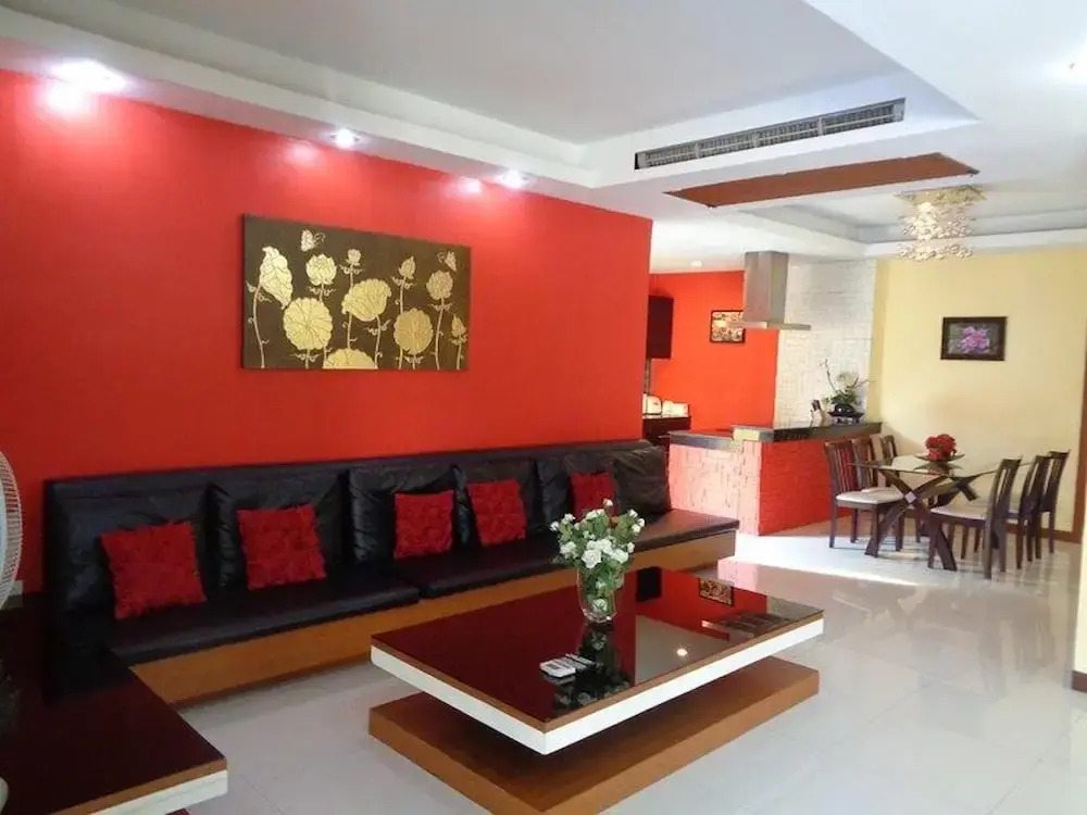 4 Bedroom Private Pool Bungalow Walking Street 15 Min Ride Away