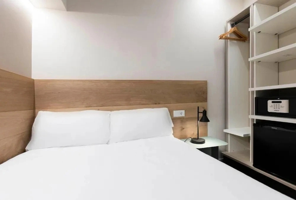 URBAIA ROOMS
