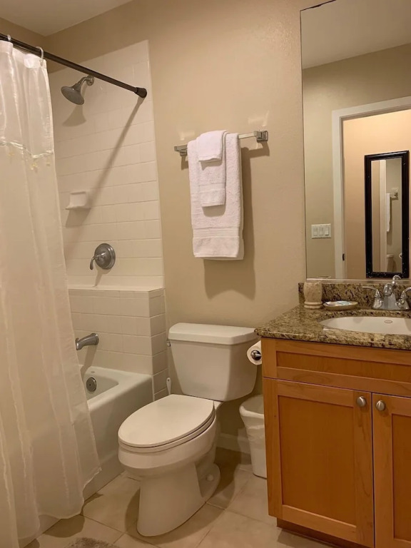 Nihilani 11a 2 Bedroom Condo by RedAwning