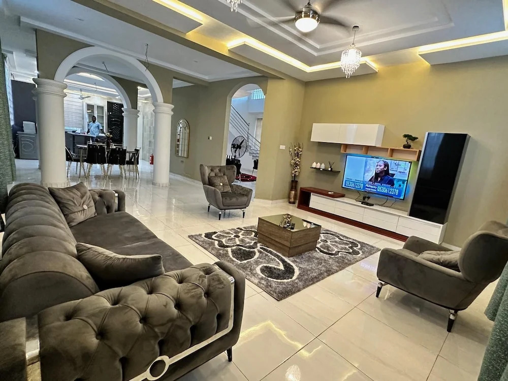 Nanani Luxury Villa