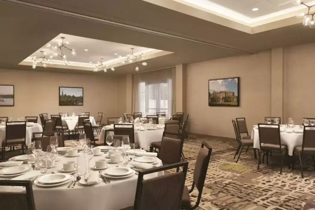 Radisson Kingswood Hotel Fredericton, NB