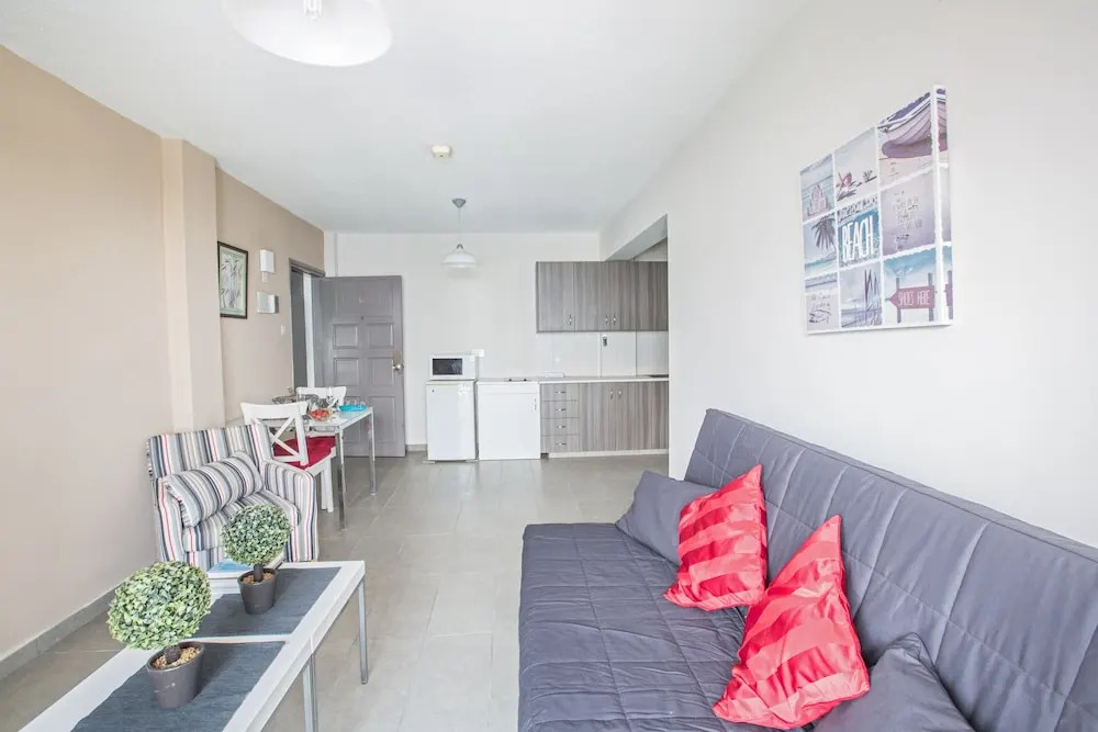 Ayia Napa Holiday Apartment So9