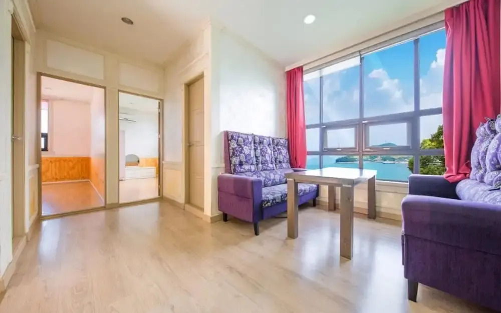 Yeosu Yewon Healing Pension(여수 예원힐링풀빌라)