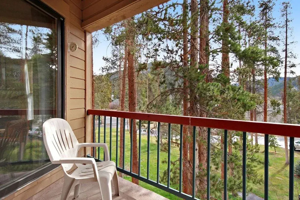 1638 Quicksilver - 3 Br Condo