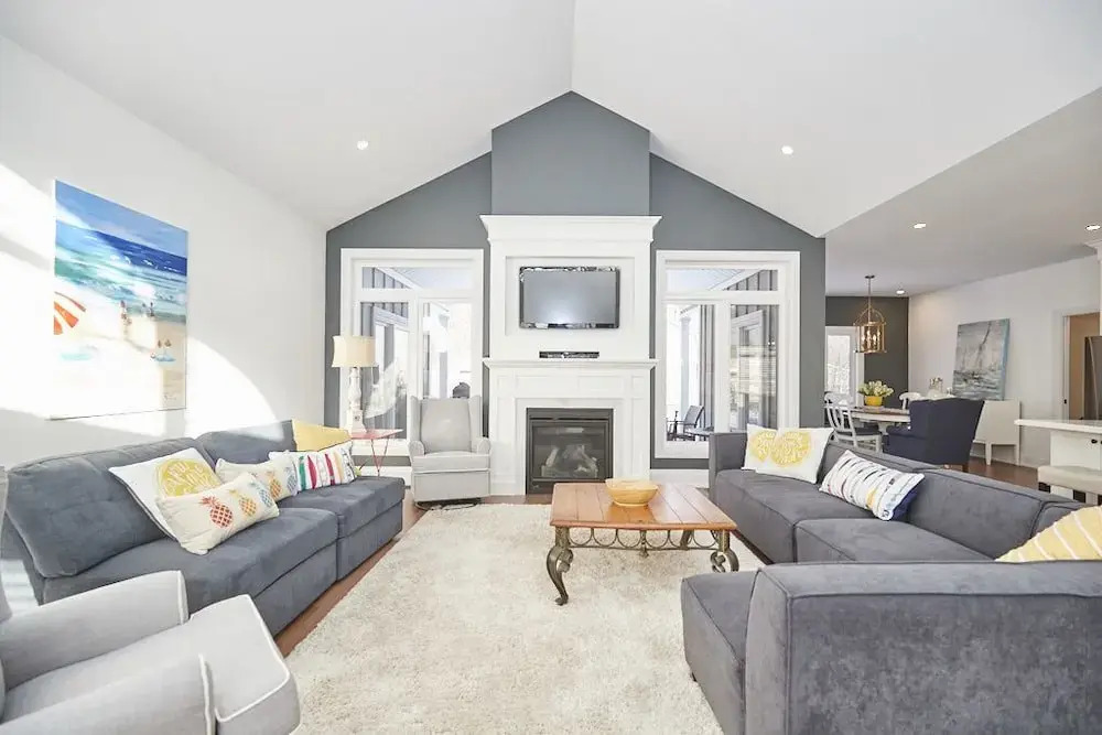 Lakeview Luxury Retreat